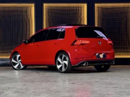 
										VOLKSWAGEN GOLF cheio									
