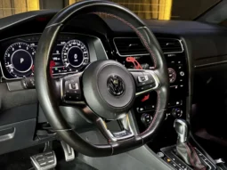 
										VOLKSWAGEN GOLF cheio									