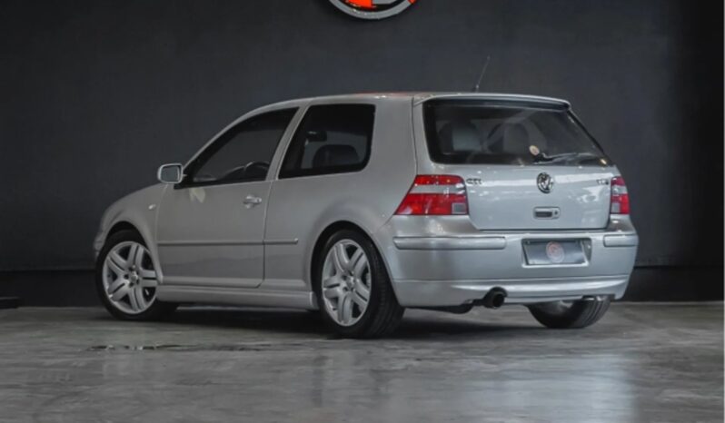 
								VOLKSWAGEN GOLF V6 cheio									