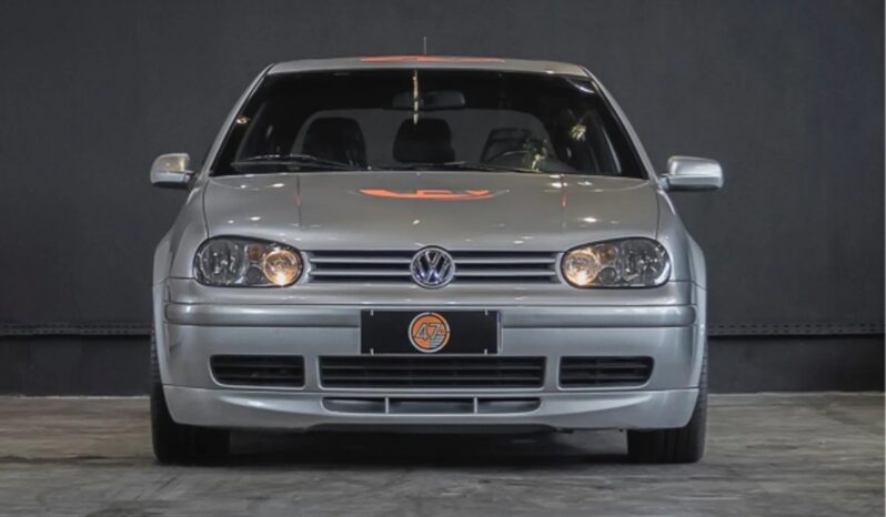 
								VOLKSWAGEN GOLF V6 cheio									