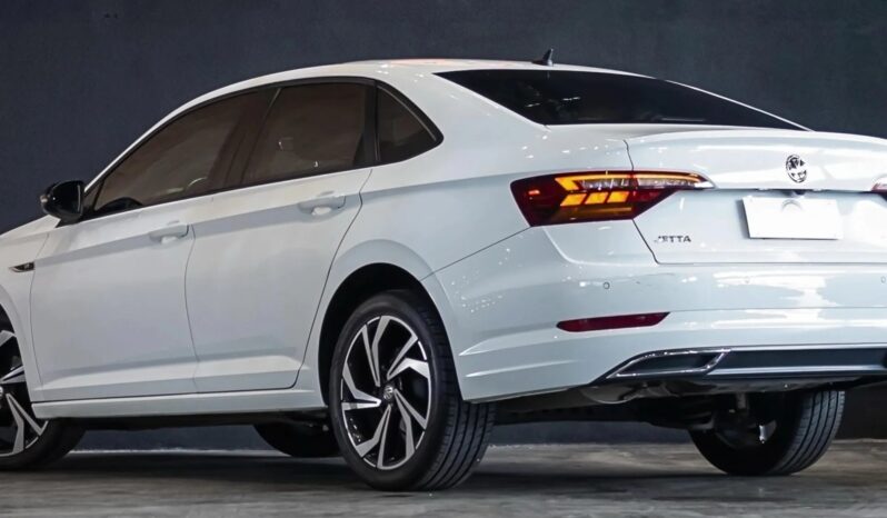 
								VOLKSWAGEN JETTA cheio									