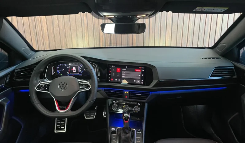 
								VOLKSWAGEN JETTA cheio									