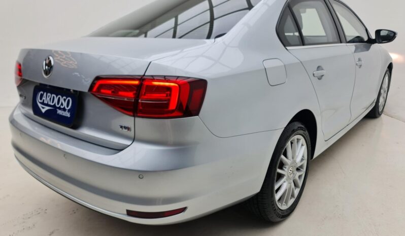 
								VOLKSWAGEN JETTA cheio									
