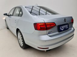 
										VOLKSWAGEN JETTA cheio									