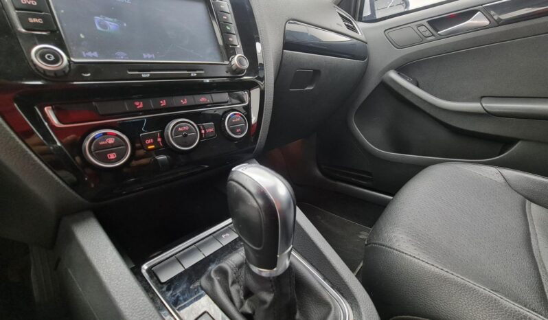 
								VOLKSWAGEN JETTA cheio									