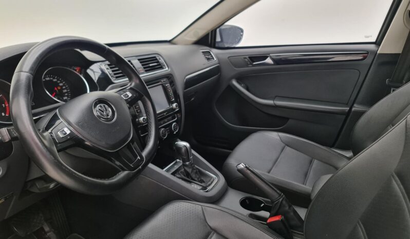 
								VOLKSWAGEN JETTA cheio									