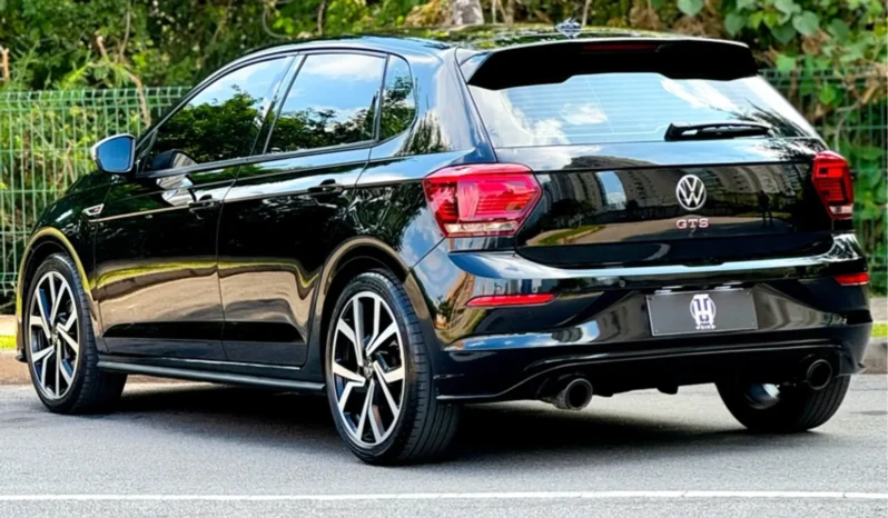 
								VOLKSWAGEN POLO cheio									