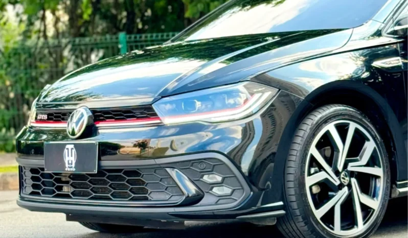 
								VOLKSWAGEN POLO cheio									
