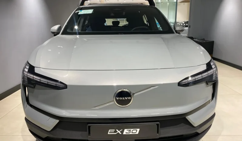 
								VOLVO EX30 cheio									