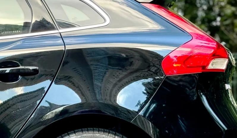 
								VOLVO V40 BLINDADO cheio									