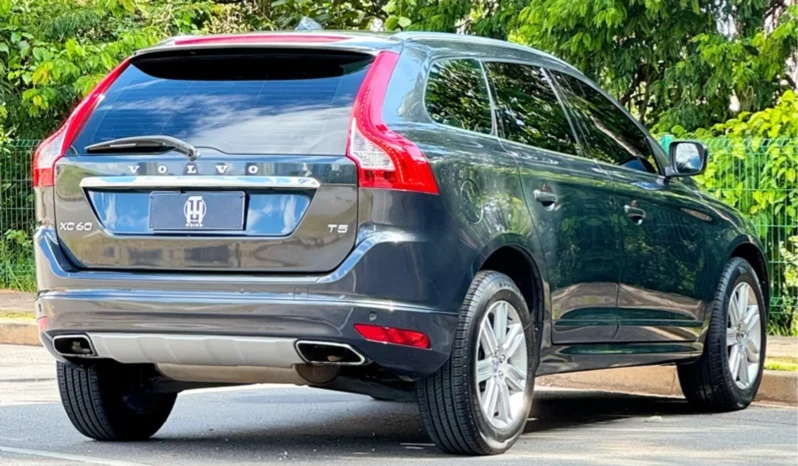 
								VOLVO XC60 cheio									