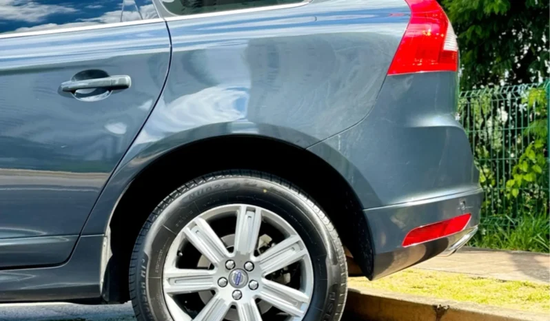 
								VOLVO XC60 cheio									
