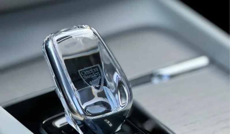 
								VOLVO XC60 cheio									