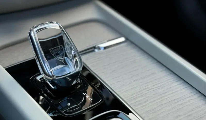 
								VOLVO XC60 cheio									
