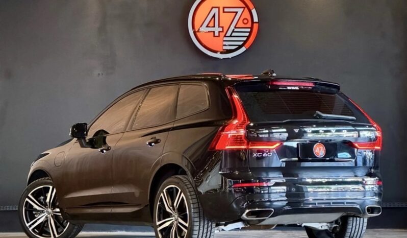 
								VOLVO XC60 cheio									