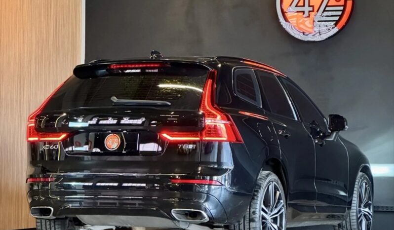 
								VOLVO XC60 cheio									