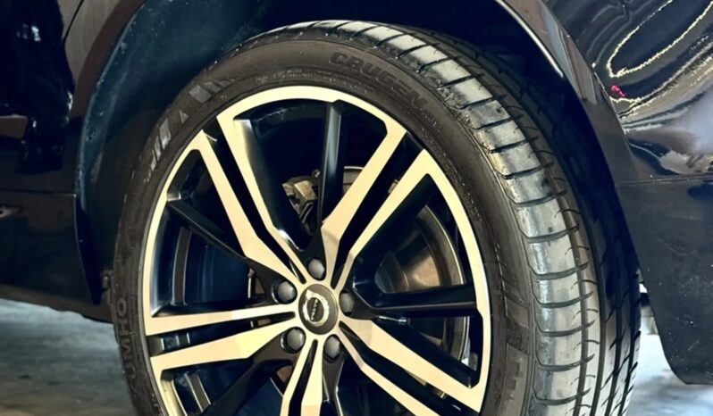 
								VOLVO XC60 cheio									