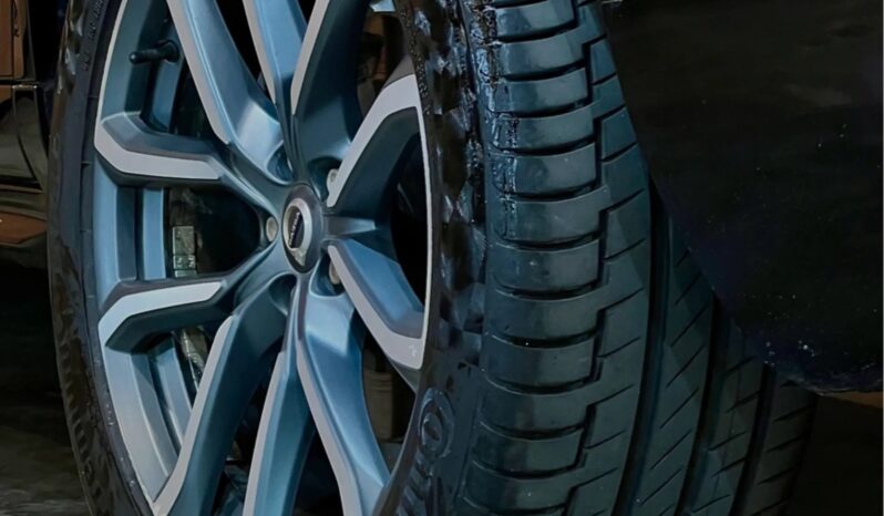
								VOLVO XC90 cheio									