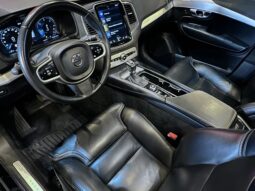 
										VOLVO XC90 cheio									