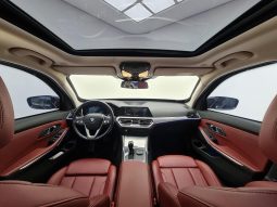
										BMW 320i cheio									