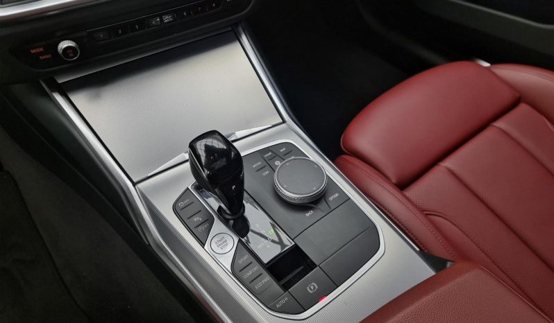 
								BMW 320i cheio									