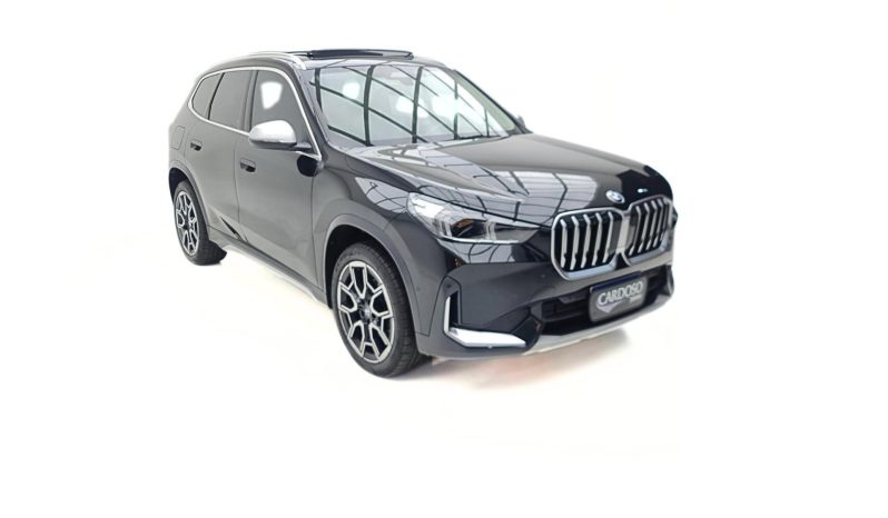 
								BMW X1 cheio									