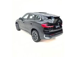 
										BMW X1 cheio									