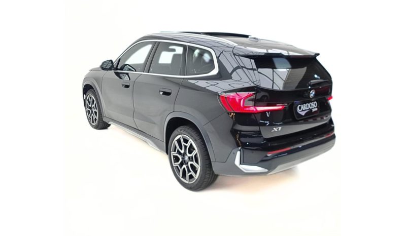 
								BMW X1 cheio									