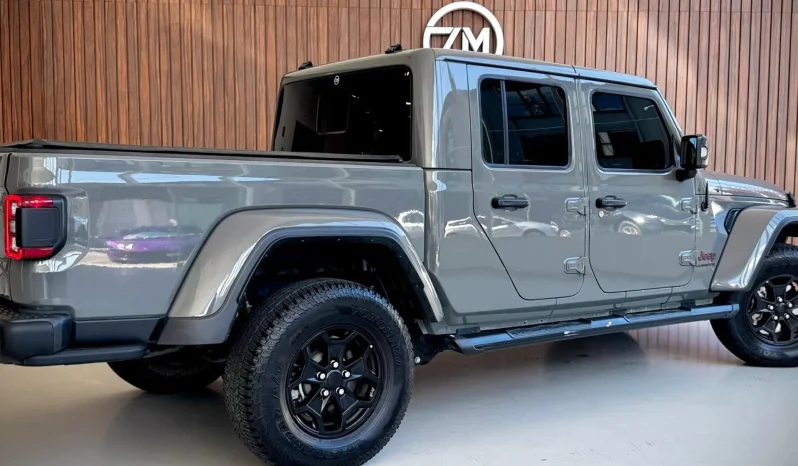 
								JEEP GLADIATOR cheio									