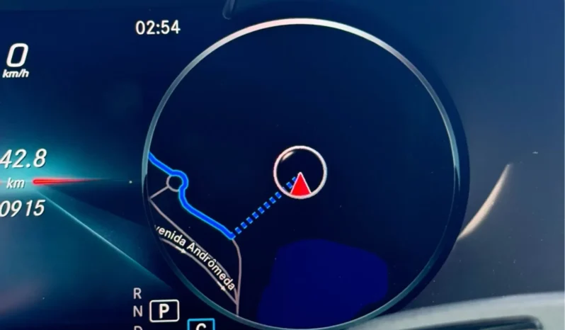 
								MERCEDES-BENZ C 300 cheio									