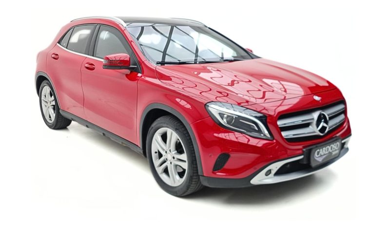 
								MERCEDES-BENZ GLA 200 cheio									