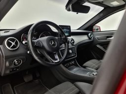 
										MERCEDES-BENZ GLA 200 cheio									