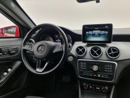 
										MERCEDES-BENZ GLA 200 cheio									