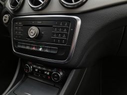 
										MERCEDES-BENZ GLA 200 cheio									