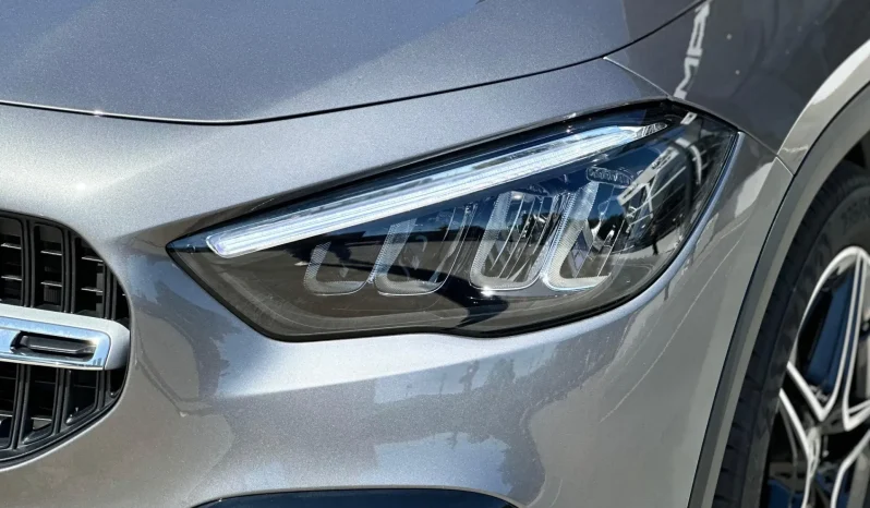 
								MERCEDES-BENZ GLA 200 cheio									