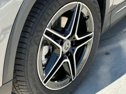 
										MERCEDES-BENZ GLA 200 cheio									
