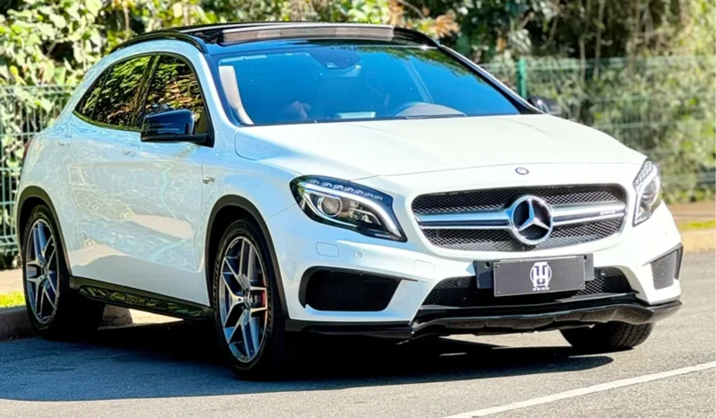 
								MERCEDES-BENZ GLA 45 AMG cheio									