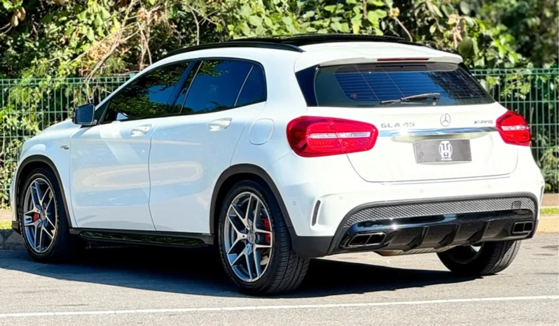 
								MERCEDES-BENZ GLA 45 AMG cheio									