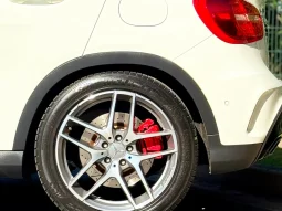 
										MERCEDES-BENZ GLA 45 AMG cheio									