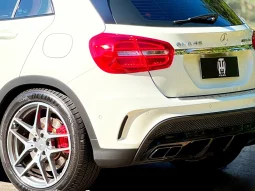 
										MERCEDES-BENZ GLA 45 AMG cheio									