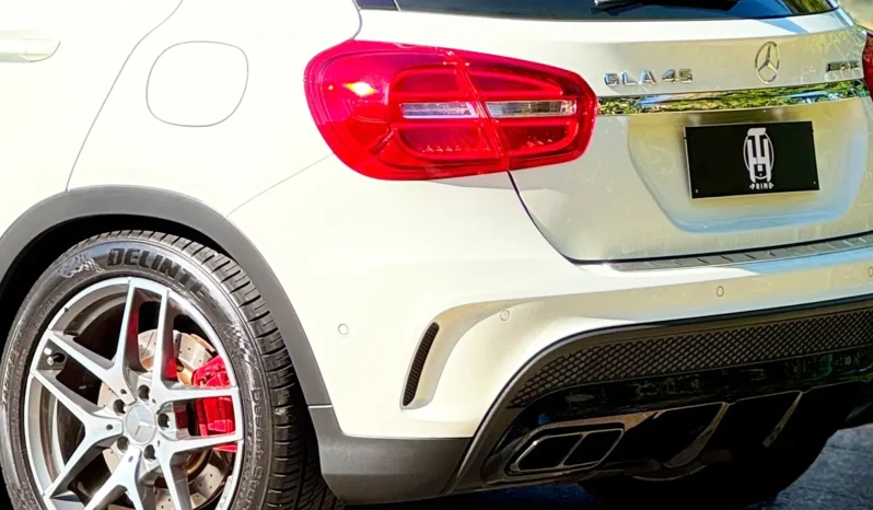 
								MERCEDES-BENZ GLA 45 AMG cheio									