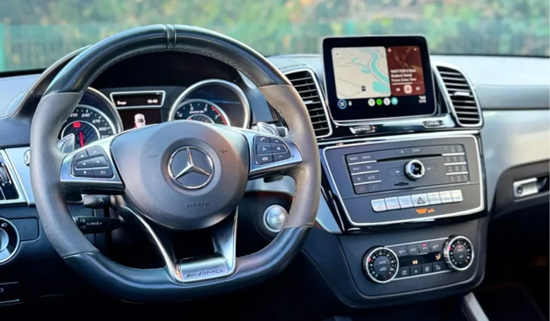 
								MERCEDES-BENZ GLE 63 AMG cheio									