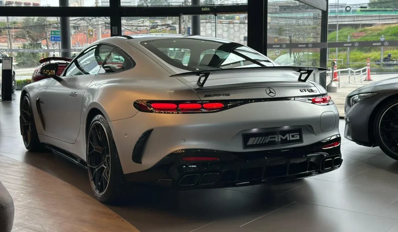 
								MERCEDES-BENZ AMG GT 63 cheio									