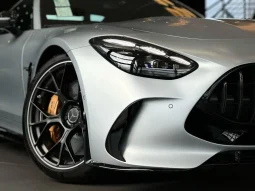 
										MERCEDES-BENZ AMG GT 63 cheio									