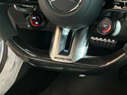 
										MERCEDES-BENZ AMG GT 63 cheio									