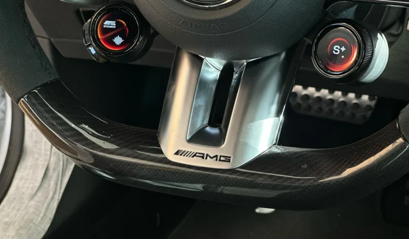 
								MERCEDES-BENZ AMG GT 63 cheio									