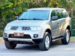 MITSUBISHI PAJERO DAKAR