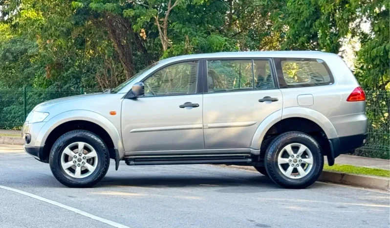 
								MITSUBISHI PAJERO DAKAR cheio									