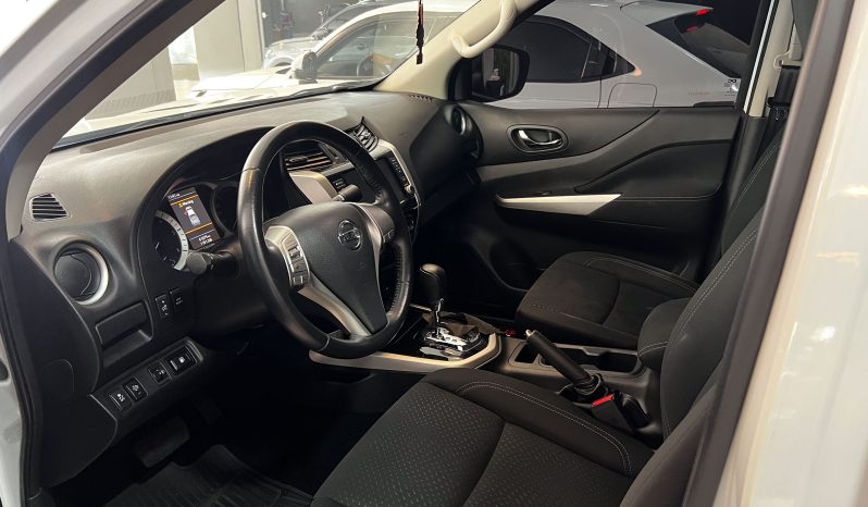 
								NISSAN FRONTIER cheio									