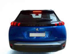 
										PEUGEOT 2008 cheio									